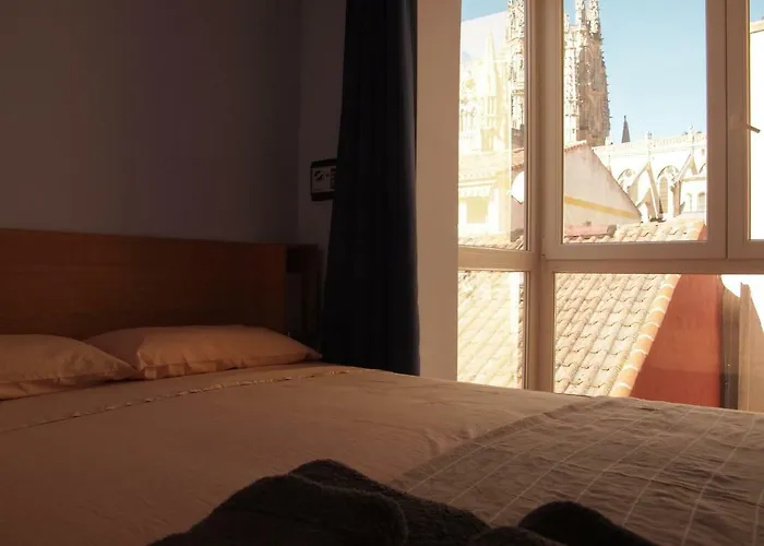 Catedral アパート *